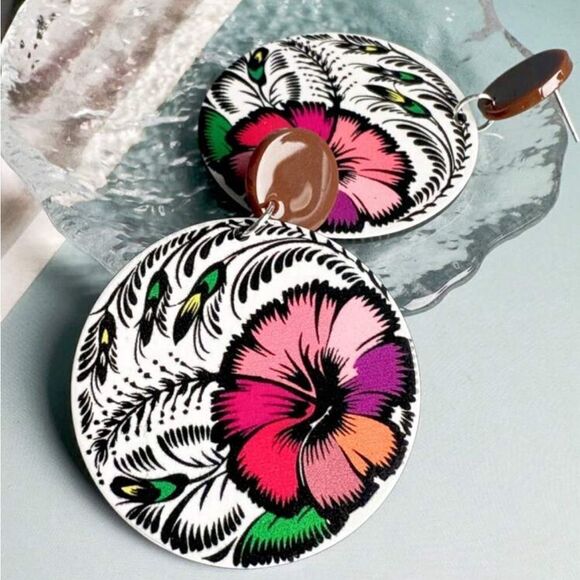 Bohemian Style Handmade Acrylic Tropical Flower Round Earrings - Picture 4 of 13